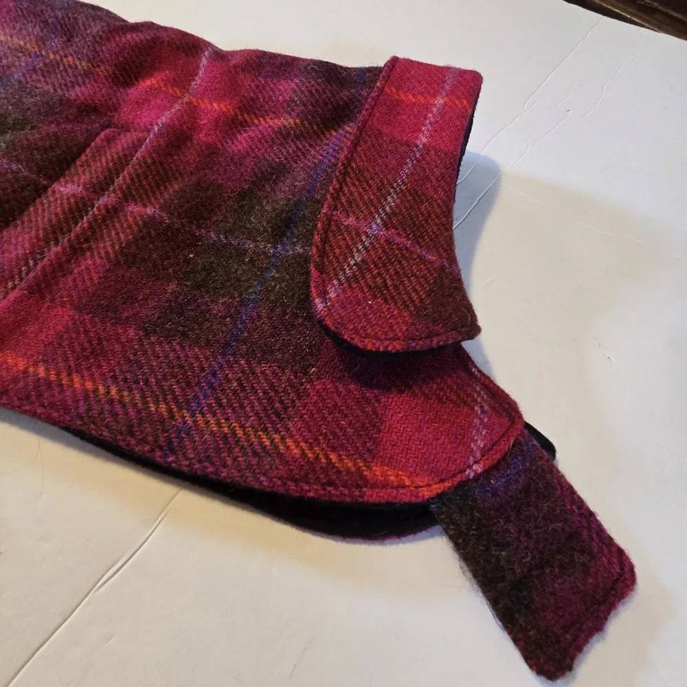 Eliz Scott Harris Tweed‎ Dog Coat Plaid Size 4 LG Magenta Deep Pink Red Scotland